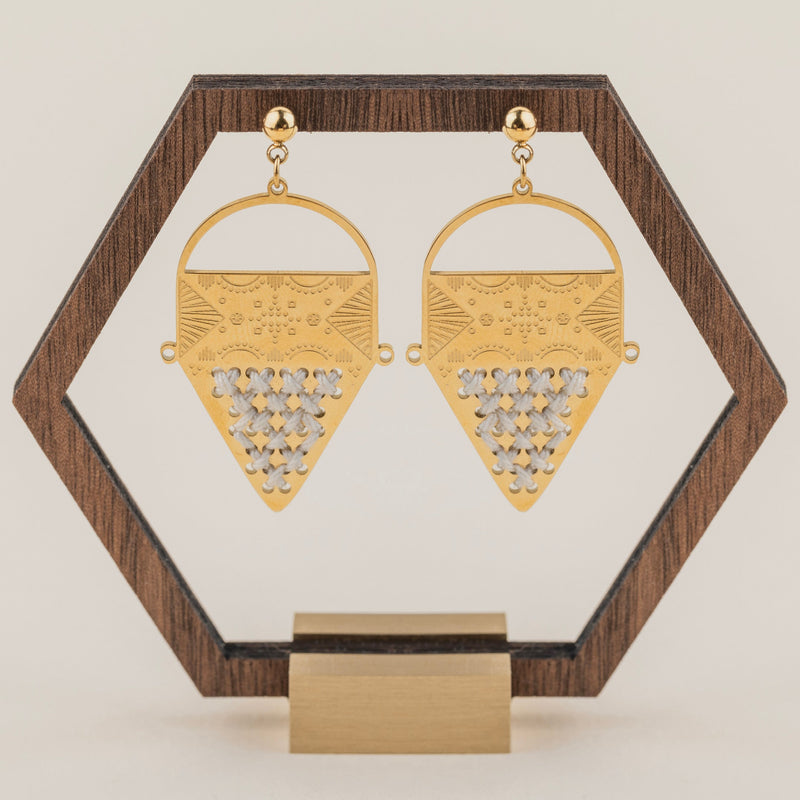 ORECCHINI PENDENTI TRIANGOLARI IN ORO 18K - Croci