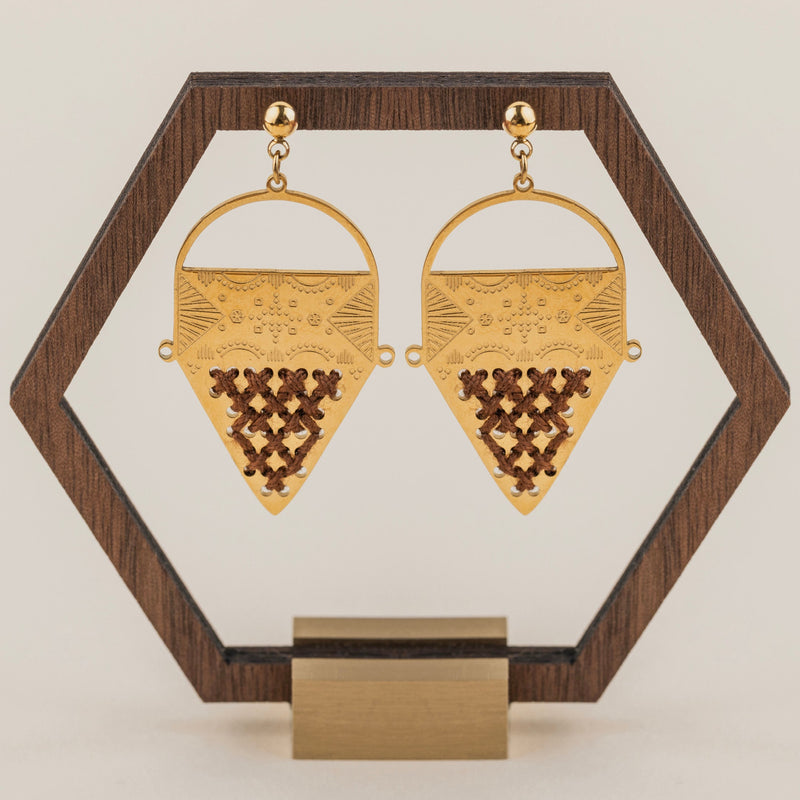ORECCHINI PENDENTI TRIANGOLARI IN ORO 18K - Croci