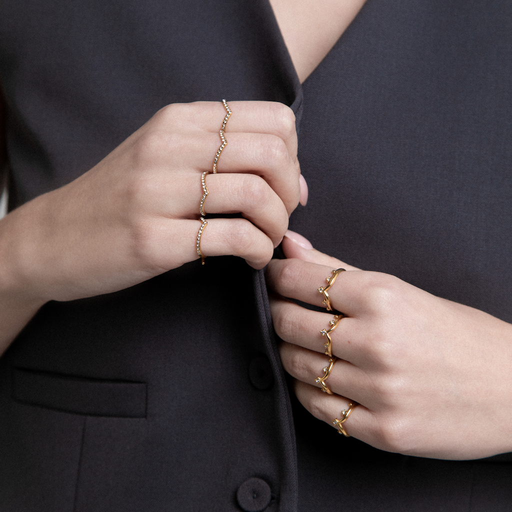 2 18K GOLD CROWN RINGS