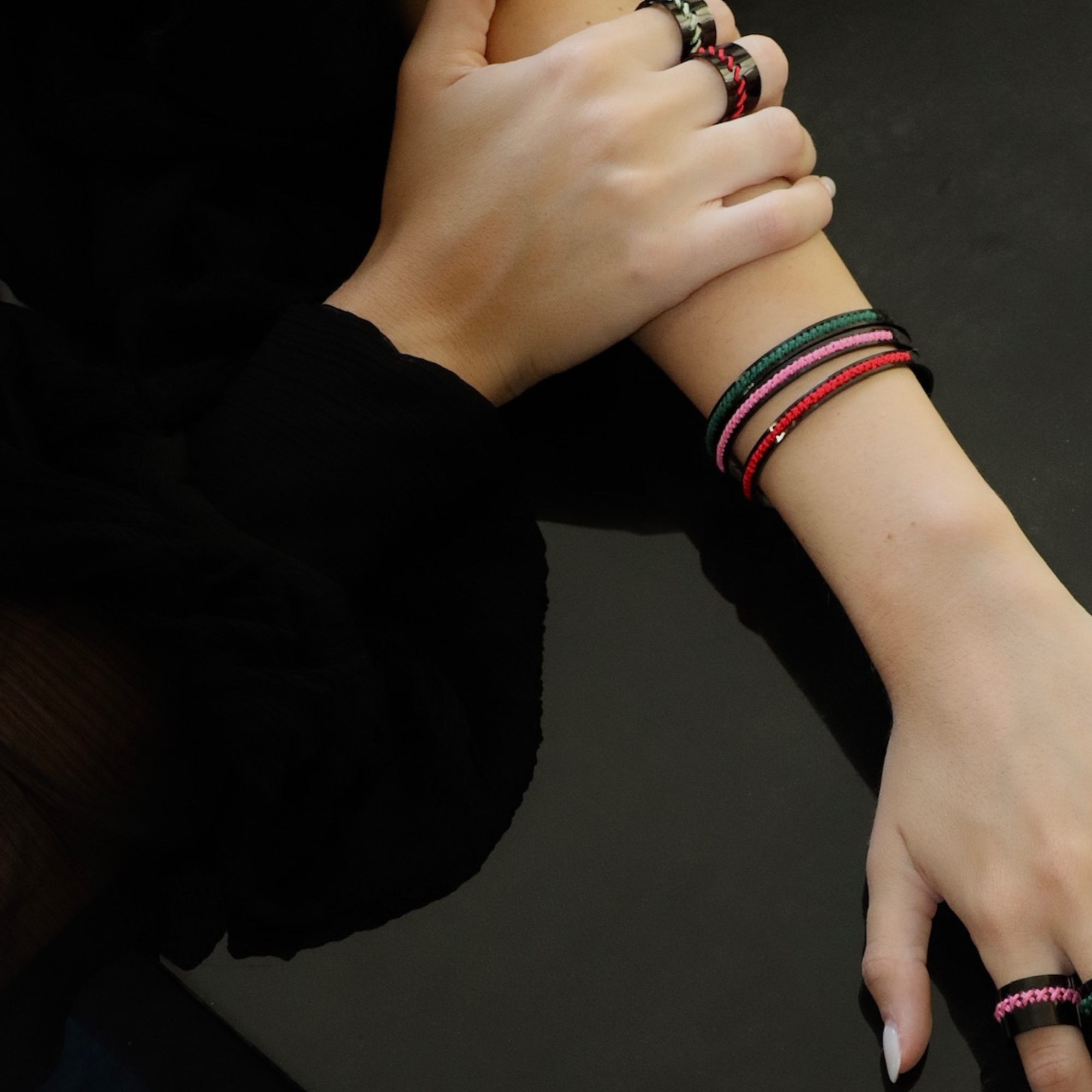 LOW BRACELET IN 18K GOLD - Diagonals