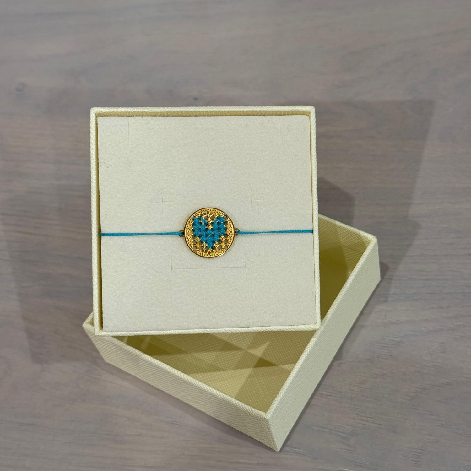 18K GOLD CHARMS BRACELET - Letters