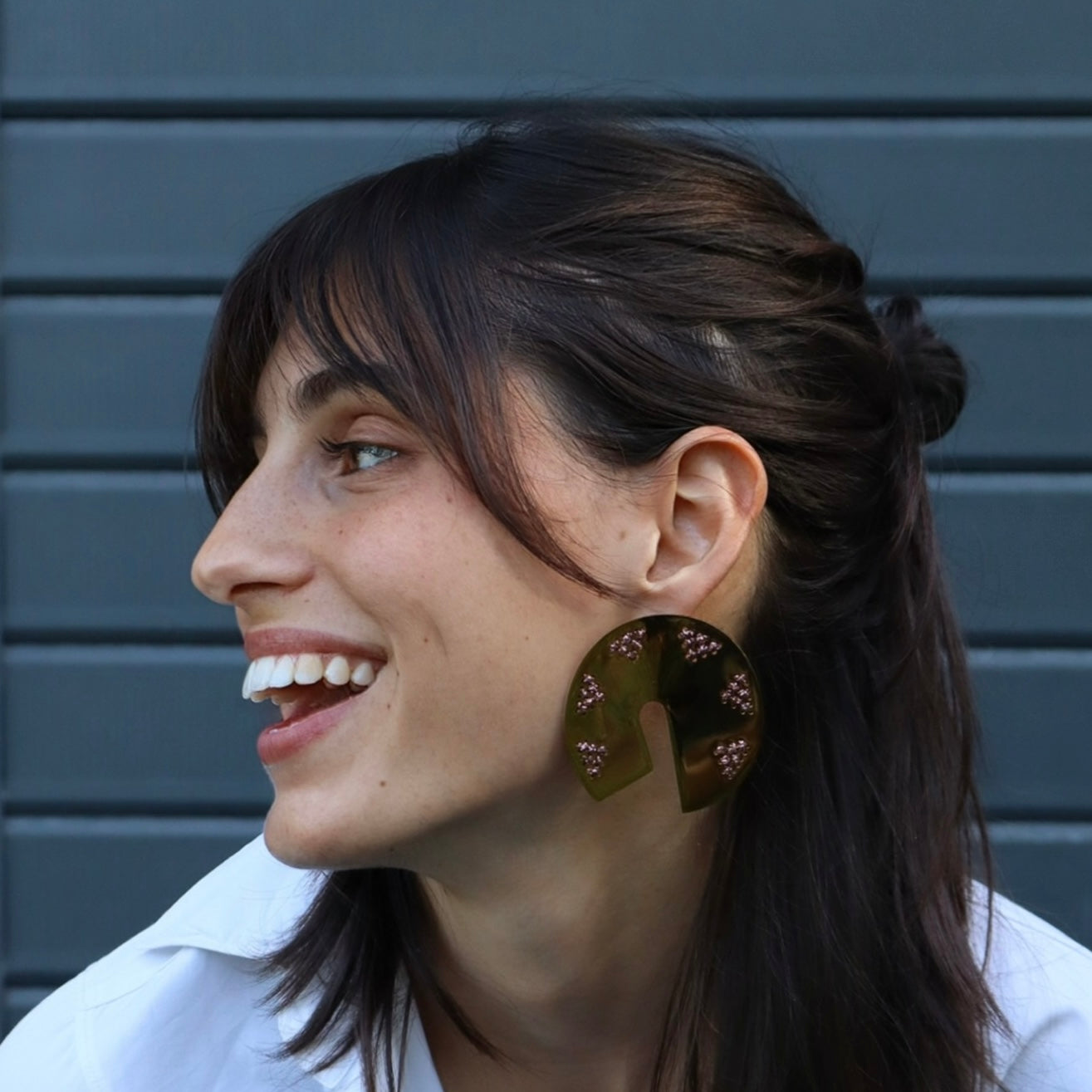 MAXI ORECCHINI TONDI AL LOBO IN ORO 18K